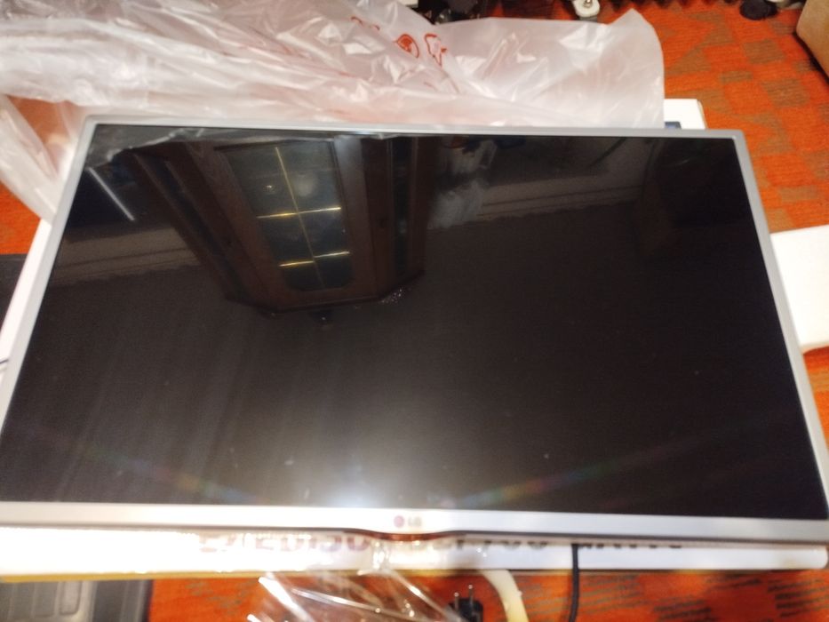 Телевізор 32LB570V