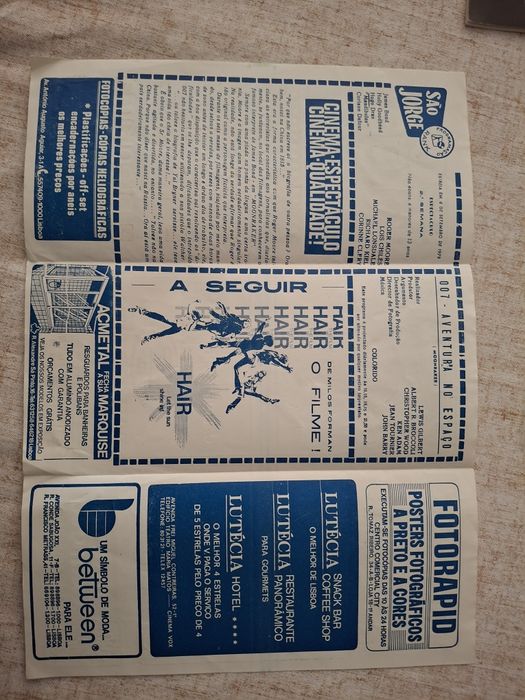 Programas antigo cinema 007 aventura espaço  roger moore hair