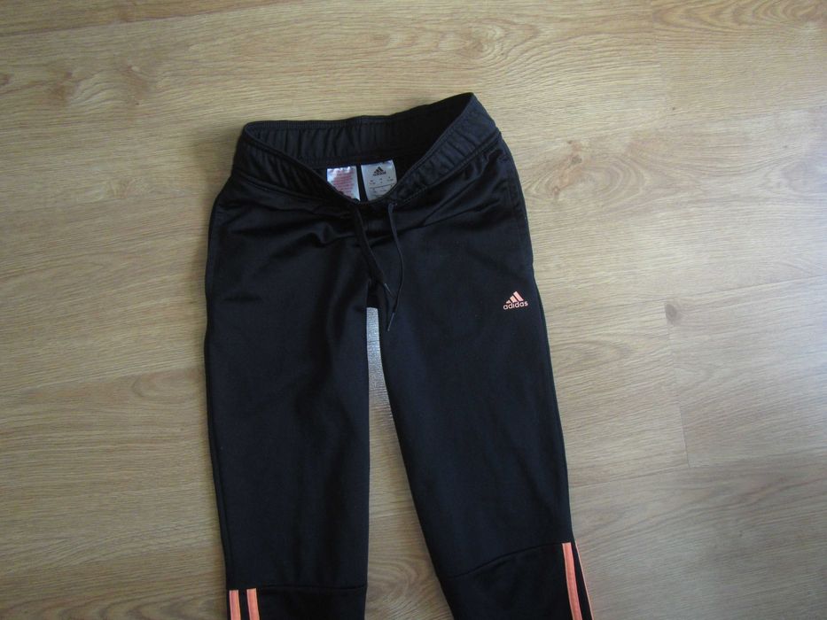 Adidas spodnie dresowe rozm.140