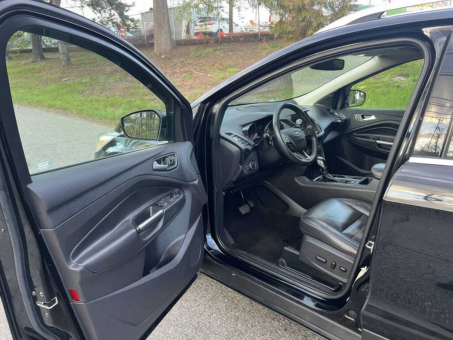 Ford Escape Titanium      2018