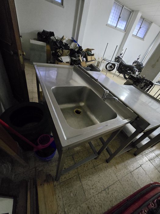 Bancadas alumínio para restauração