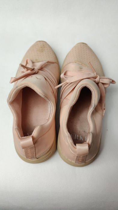 Buty sportowe do biegania damski Arkk Copenhagen rozmia 37 wkładka 23