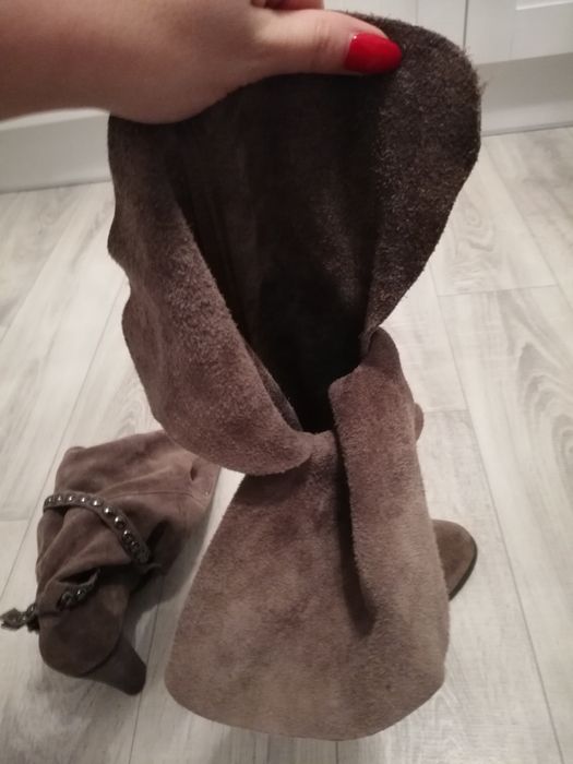 Kozaki całe ze skóry 37