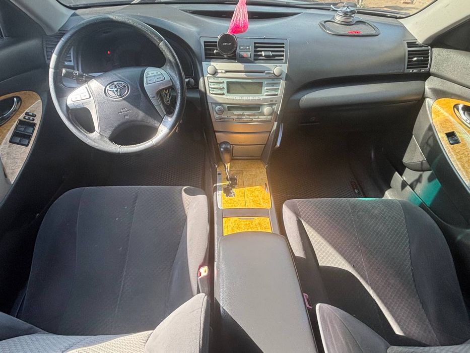 Продам Toyota camry