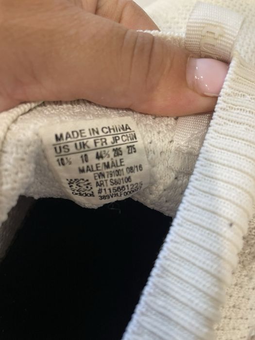 Продам кроссовки