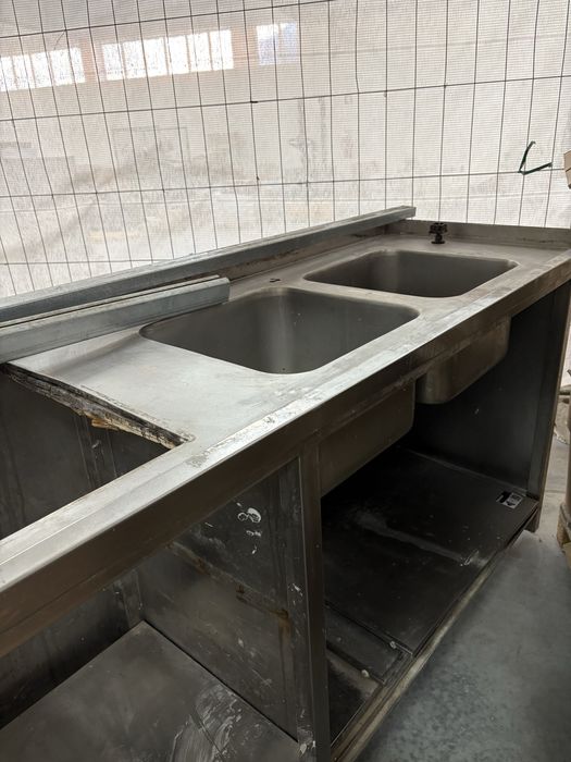 Bancada em inox com lava loiça