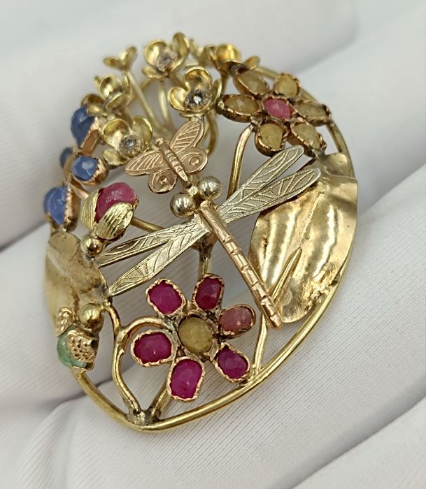 Антикварный золотой кулон 56 пробы с драгоценными камнями