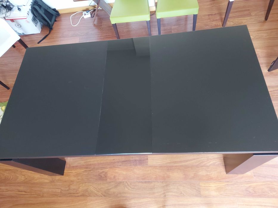 Mesa Refeições Extensível + 4 Cadeiras* - IMPECÁVEL