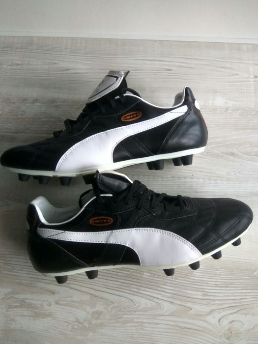 Футбольні бутси з шипами Puma Esito
