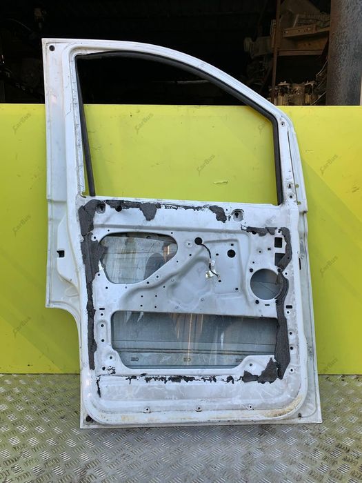 Двері ліві Mercedes Vito 639 Двери передние левые Вито 639 Разборка