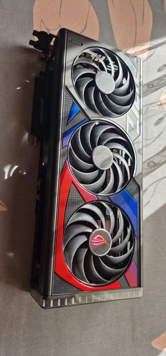 RTX 4070 Ti Asus ROG Strix 12gb