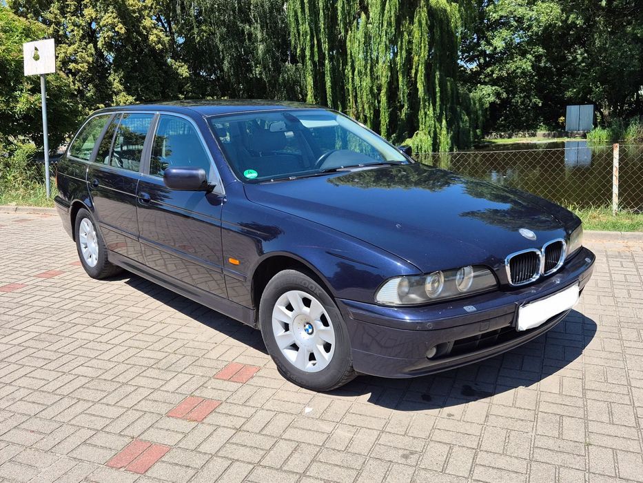 BMW Seria 5 520i 170KM LIFT Manual  Bezwypadkowa Zadbana