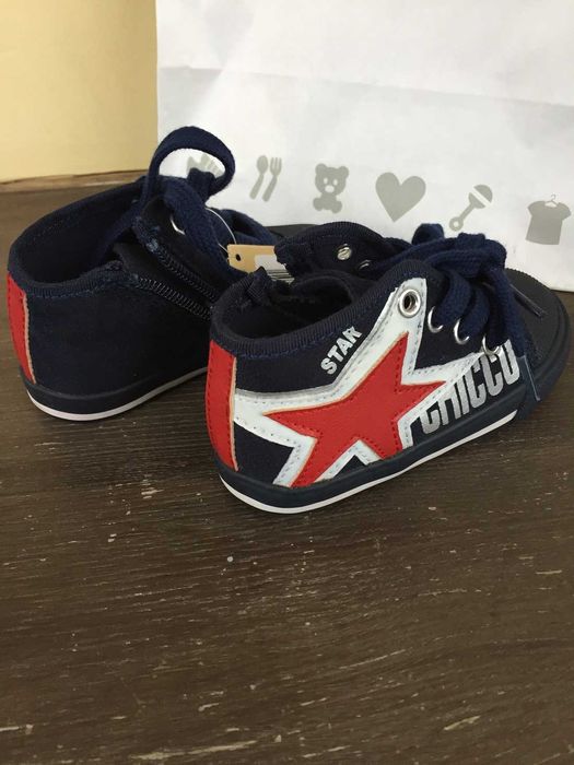 SALDOS -- Sapatos menino CHICCO -- Tamanho 21 -- Botim Azul escuro