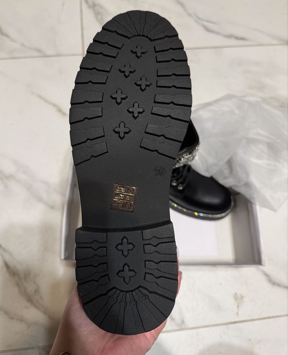 Нові весняні оксфорди 39 розмір устілка 25 см