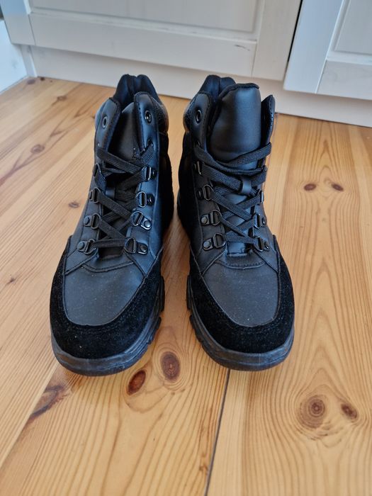 Sinsay buty 38 zimowe trapery