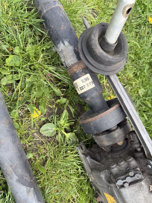 Skrzynia biegów E 36 1,8IS z wybierakiem wałem pędnym