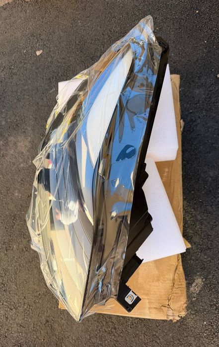 Продам Фари Tesla Y Tesla Model 3 матрица,линза новые