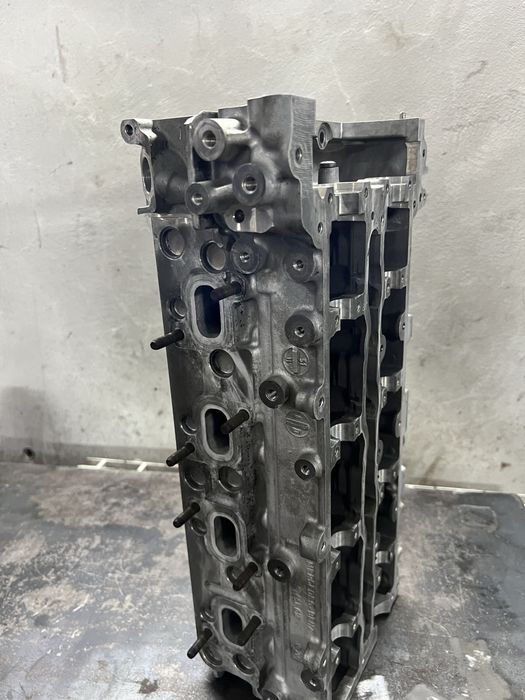 Головка блока om651