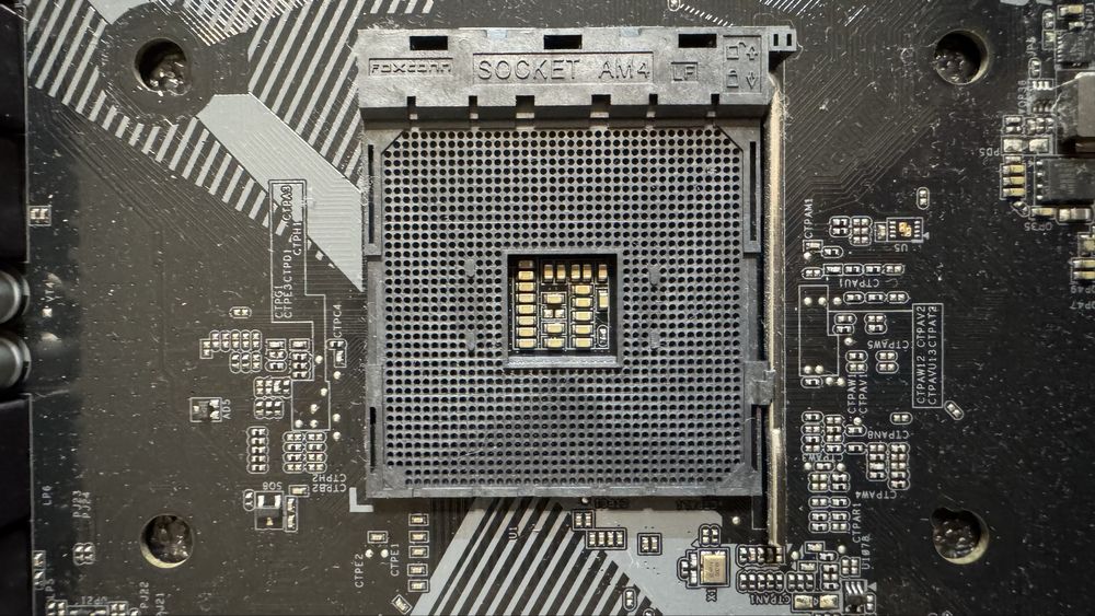 Asrock B450M Pro4 R2.0 - Socket AM4