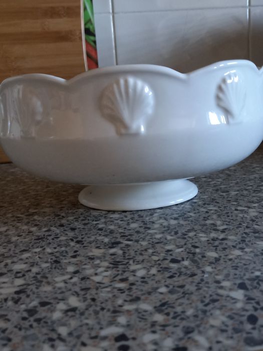 Fruteira em loiça