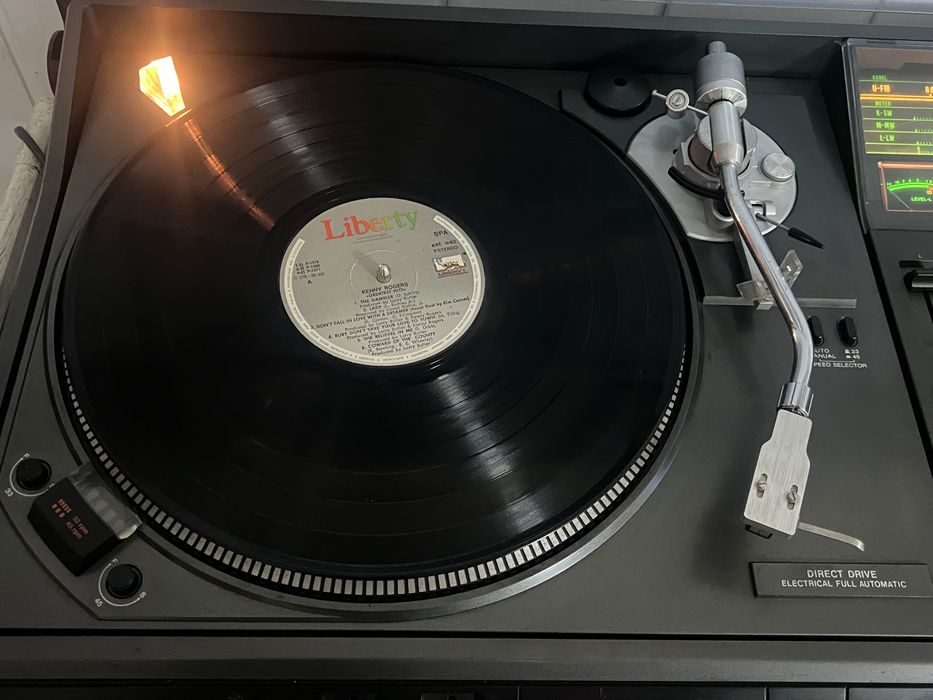 Aparelho música Sharp