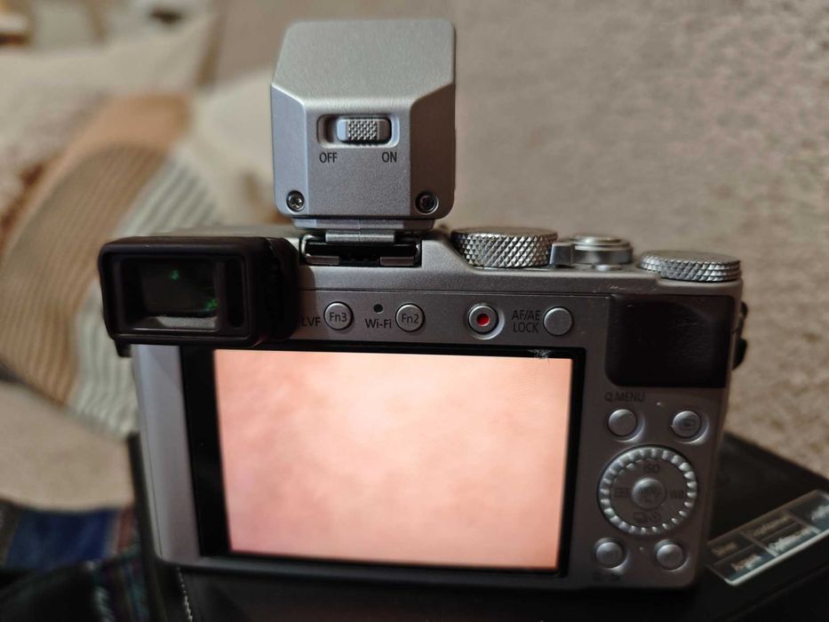 Lumix LX100 + bogaty zestaw || bardzo dobry stan