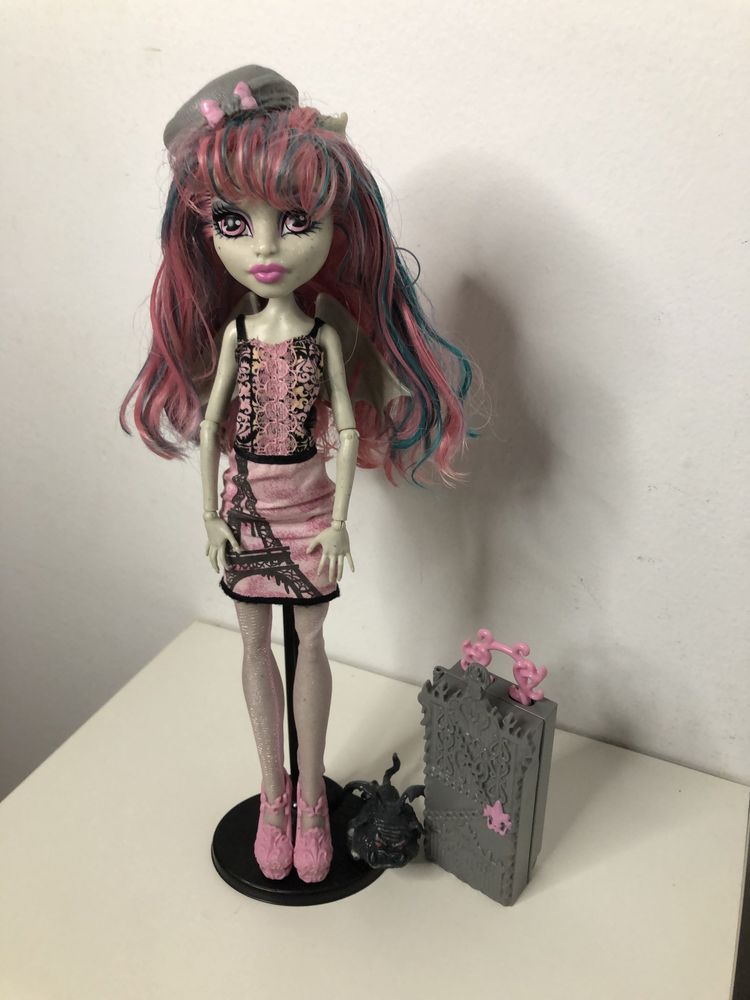 Bonecas Monster High originais de primeira edição. (Não envio por CTT)  Venteira • OLX Portugal