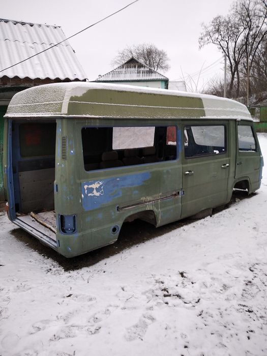 Mercedes mb100 кузов