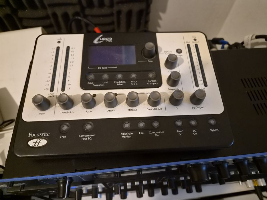 Focusrite liquid mix 32