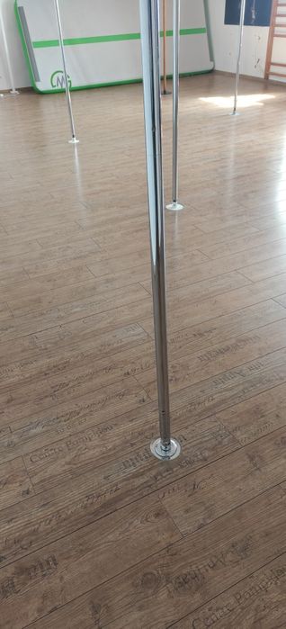 Rura pole dance, poledance