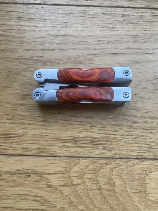 Scyzoryk wielofunkcyjny Mistrall