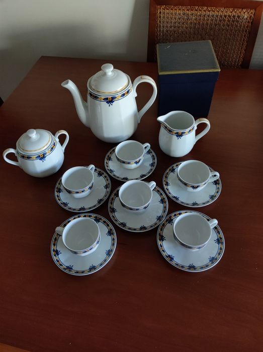 Serviço café, Vista Alegre423700419954626561