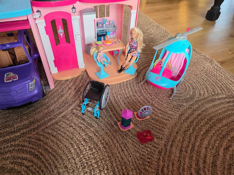 Domek dla Barbie duży + dodatki