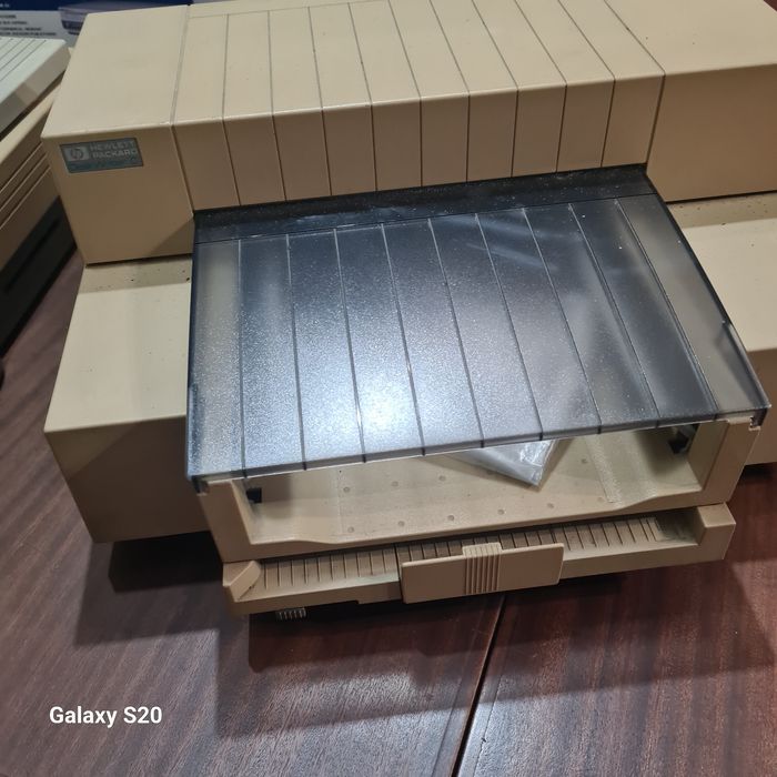 material antigo e tudo a funcionar!