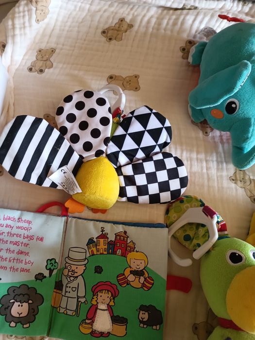 Лот іграшок для немовлят Lamaze, Infantino
