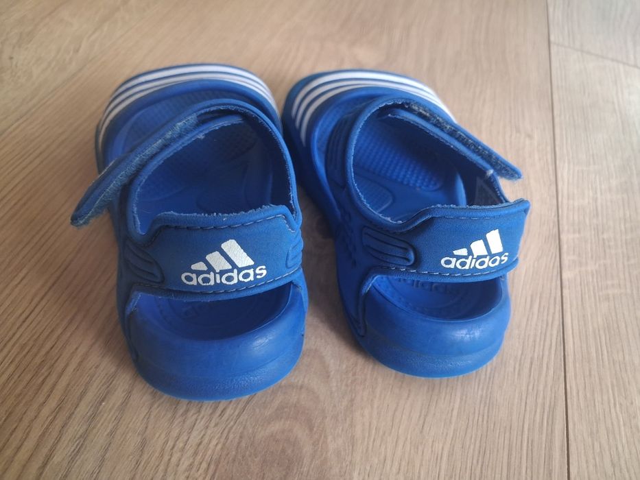 Sandałki adidas chłopiec r.22