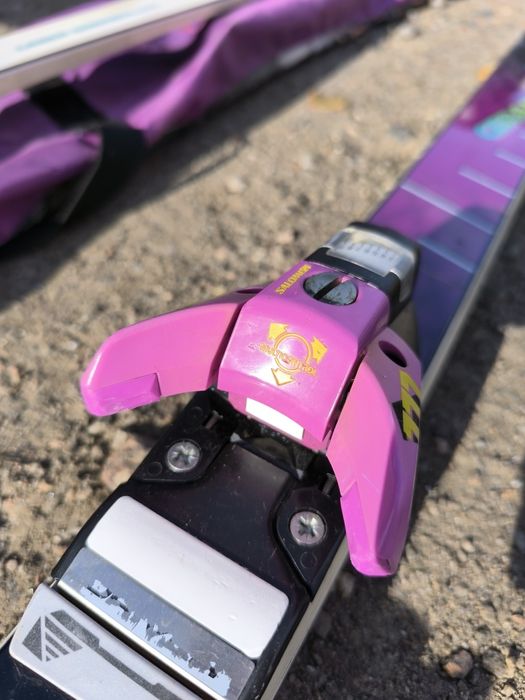 Лижі з кріпленням