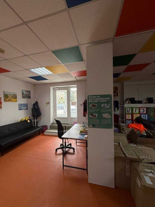 Продаж приміщення 1-й поверх 833$/м.кв. Зарічанська