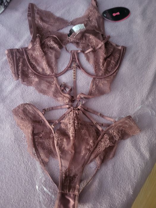 Боди кружевное Bisous Body Private Collection Hunkemoller 40D