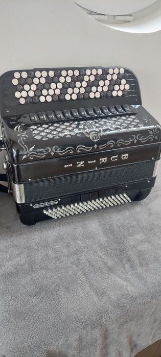 Sprzedam akordeon fisart musette