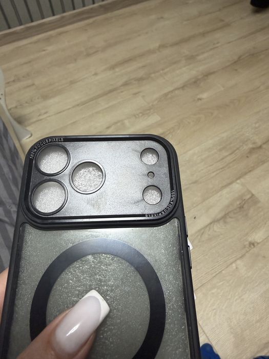 Чохол на айфон 17 пром макс