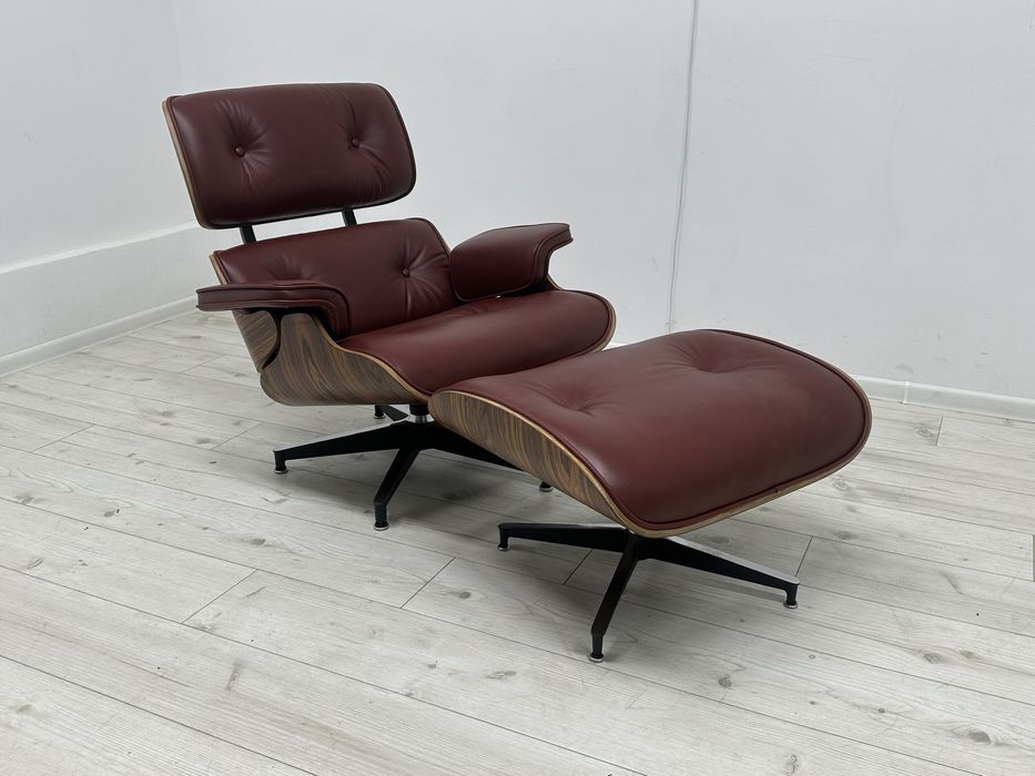 Легендарнн крісло  Eames Lounge chair