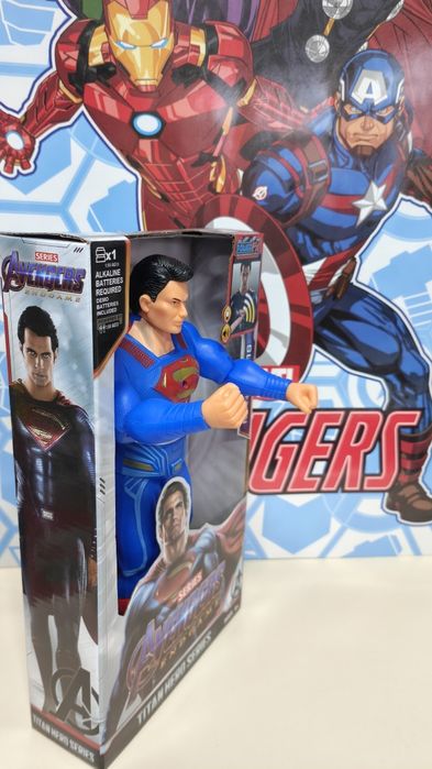 Figurka Avengers Superman 30 cm