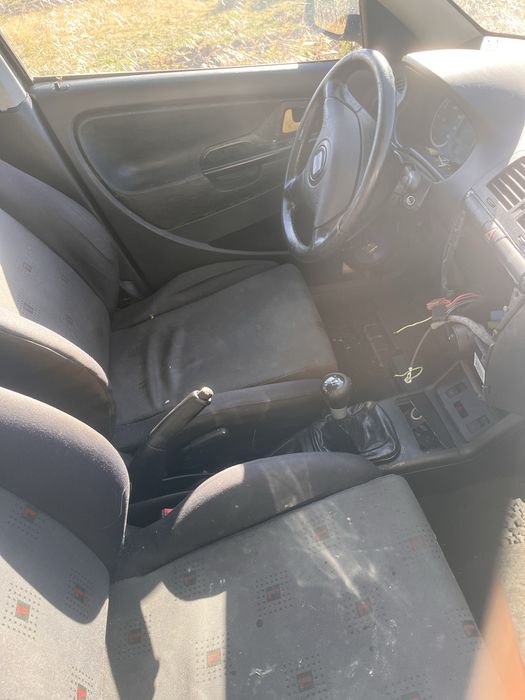 Seat cordoba 1.6 a gasolina — photo 3