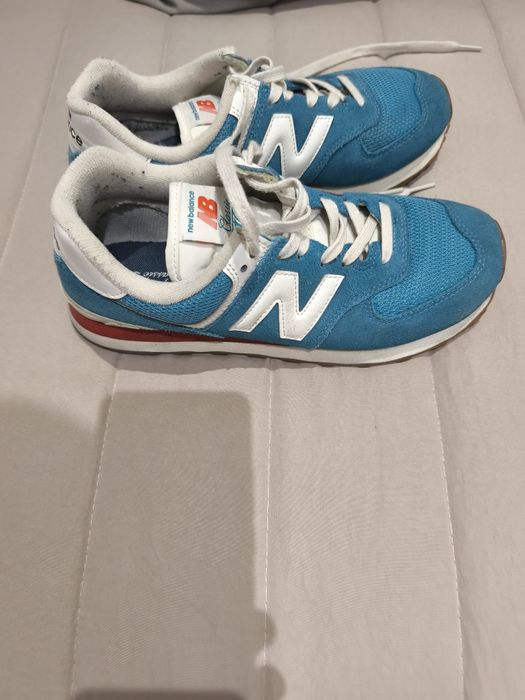 Ténis New Balance Modelo 574  N.º 41.5