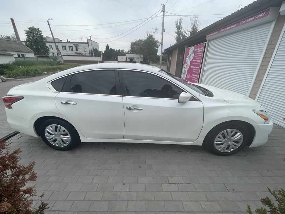 Продам Nissan altima