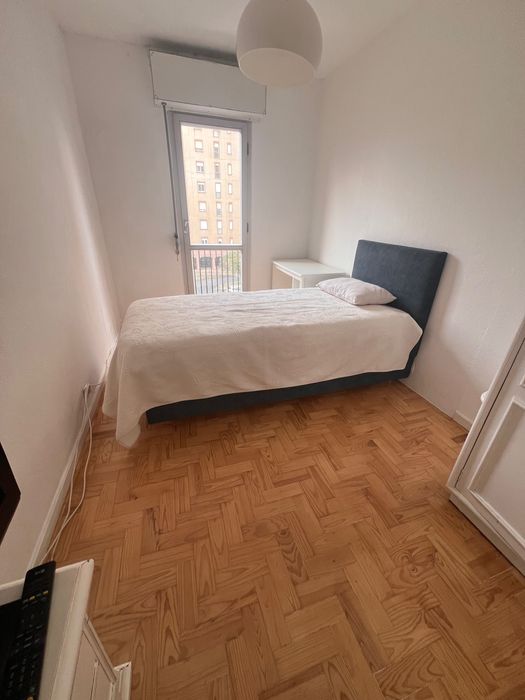 Quarto individual para arrendar- disponível para entrada imediata