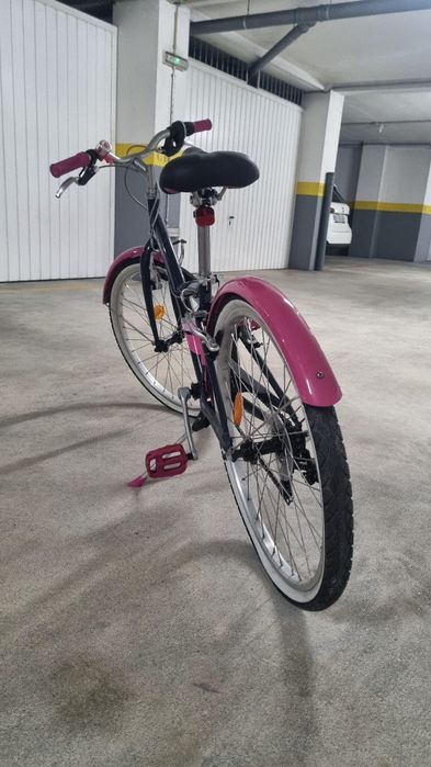 Bicicleta BTWIN 26 com oferta de capacete