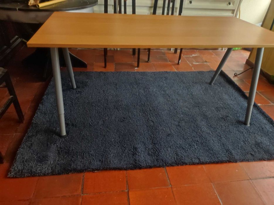 Mesa IKEA Thige sala/escritório - transporte a cargo do comprador