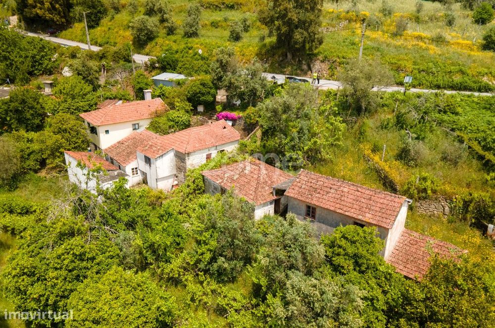 Moradia para reabilitar em Santa Marinha do Zêzere - Baião